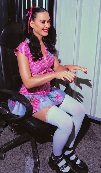 Katy perry  page leaked private photo uncensored HD quality