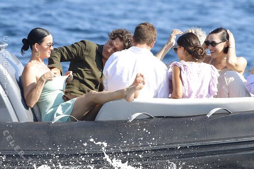 Katy perry  page leaked private photo uncensored HD quality