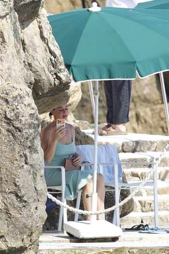 Katy perry  page leaked private photo uncensored HD quality