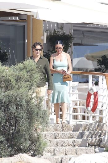 Katy perry  page leaked private photo uncensored HD quality