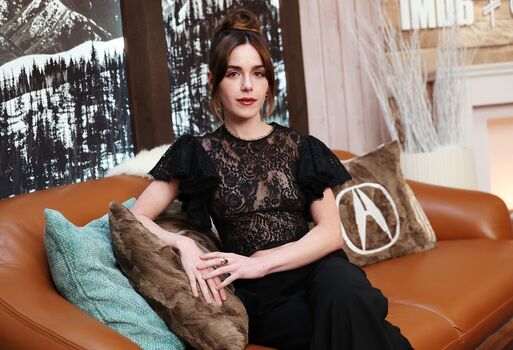 Kiernan shipka  page leaked private photo uncensored HD quality