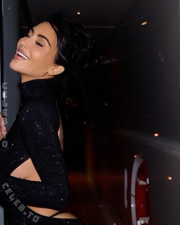 Kim kardashian  page leaked private photo uncensored HD quality