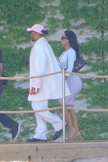 Kim kardashian  page leaked private photo uncensored HD quality