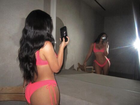 Kim kardashian leaked private photo uncensored HD quality