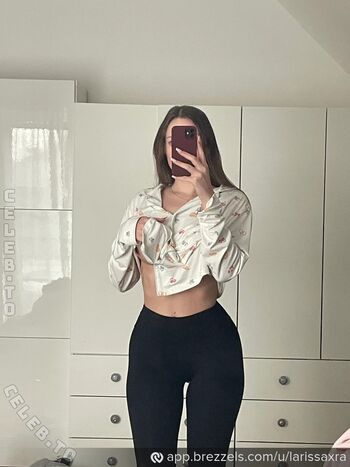 Larissaxra leaked private photo uncensored HD quality