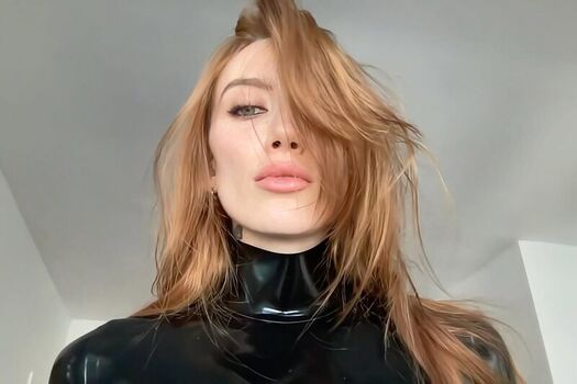 Latex fetish page leaked private photo uncensored HD quality
