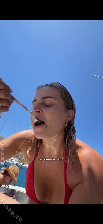Lea breuer page leaked private photo uncensored HD quality