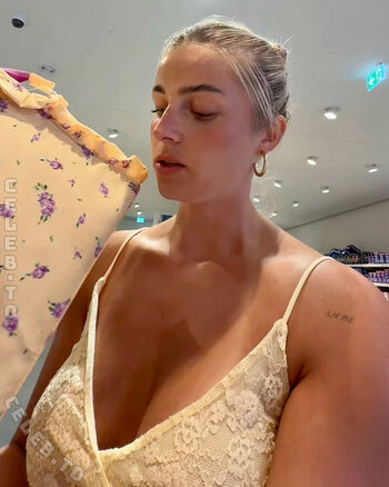 Lea breuer leaked private photo uncensored HD quality