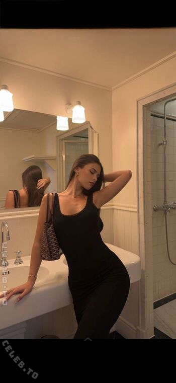 Leah halton page leaked private photo uncensored HD quality