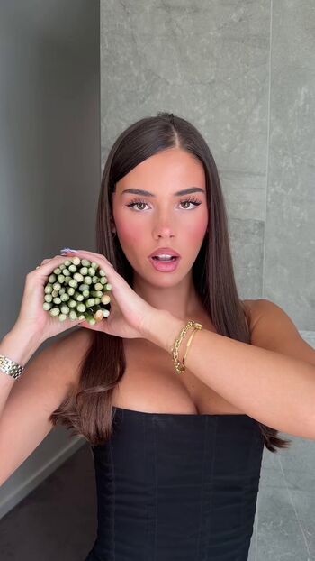 Leah halton page leaked private photo uncensored HD quality