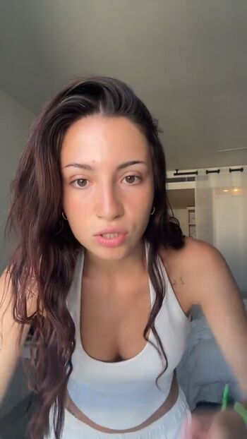 Lenie v leaked private photo uncensored HD quality