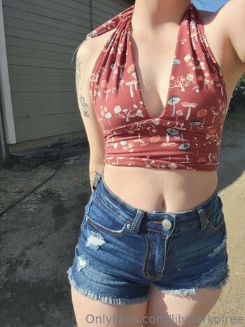 Lilydarkofree leaked private photo uncensored HD quality