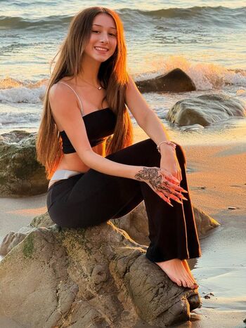 Livi blossom leaked private photo uncensored HD quality