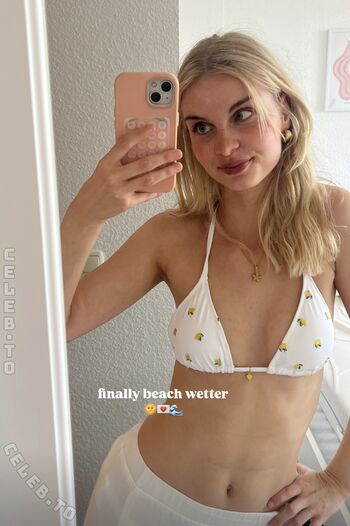 Livingwithleenaa leaked private photo uncensored HD quality