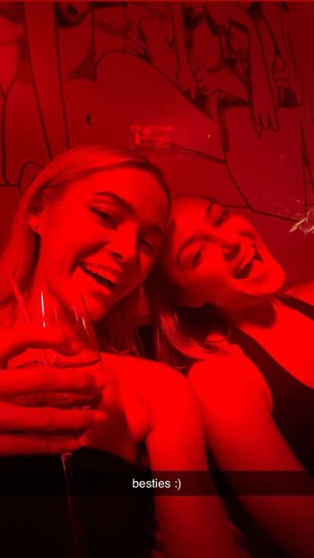 Livvy dunne  page leaked private photo uncensored HD quality