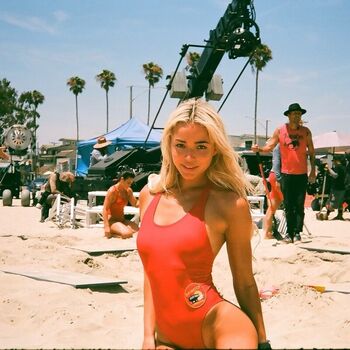 Livvy dunne  page leaked private photo uncensored HD quality