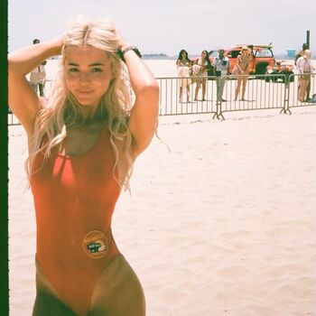 Livvy dunne  page leaked private photo uncensored HD quality