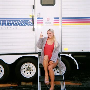 Livvy dunne  page leaked private photo uncensored HD quality