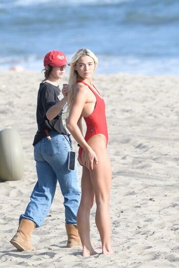 Livvy dunne  page leaked private photo uncensored HD quality