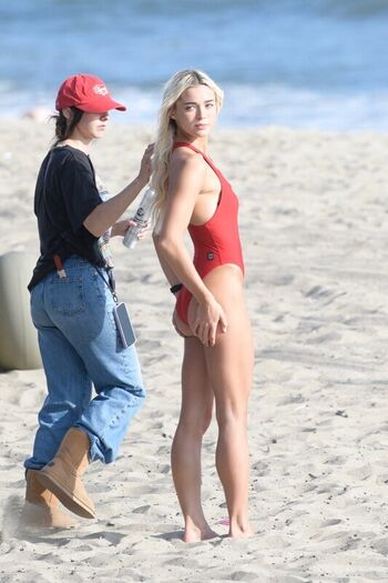 Livvy dunne  page leaked private photo uncensored HD quality