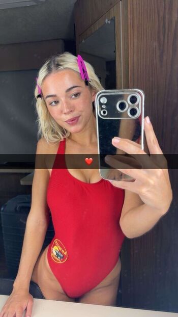 Livvy dunne  page leaked private photo uncensored HD quality