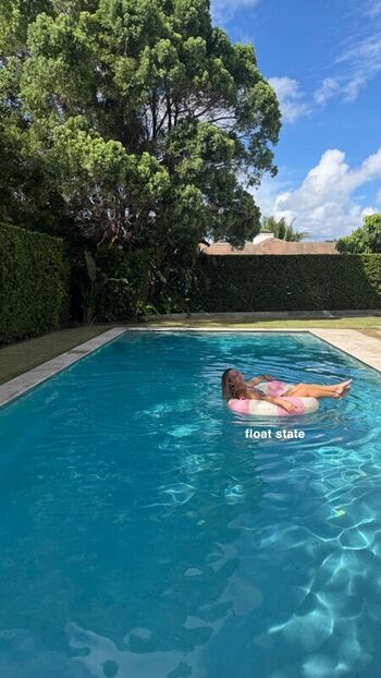 Livvy dunne  page leaked private photo uncensored HD quality