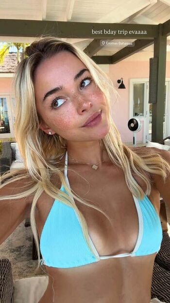 Livvy dunne  page leaked private photo uncensored HD quality