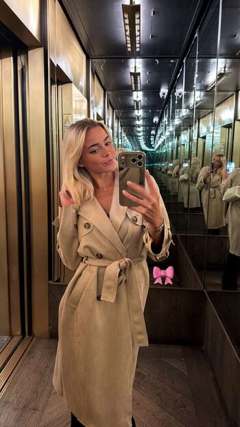 Livvy dunne leaked private photo uncensored HD quality