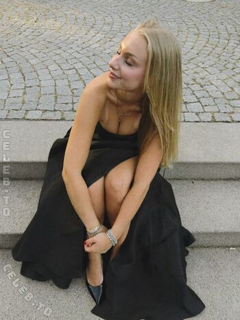 Loulou fbl page leaked private photo uncensored HD quality