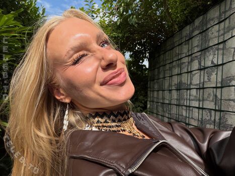 Loulou fbl leaked private photo uncensored HD quality