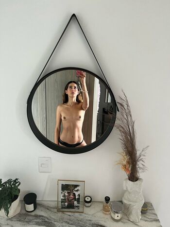 Luisaferss leaked private photo uncensored HD quality