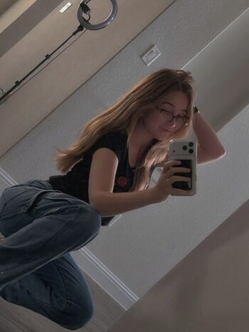 Lyssaurora page leaked private photo uncensored HD quality