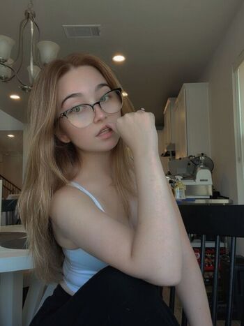 Lyssaurora page leaked private photo uncensored HD quality