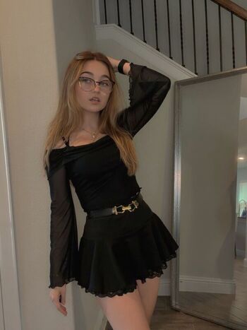 Lyssaurora page leaked private photo uncensored HD quality
