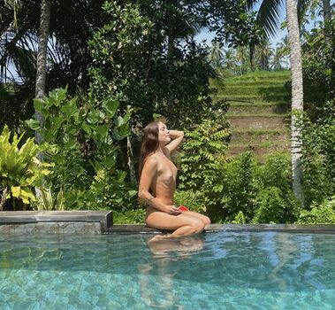 Madelyn fauconnier page leaked private photo uncensored HD quality