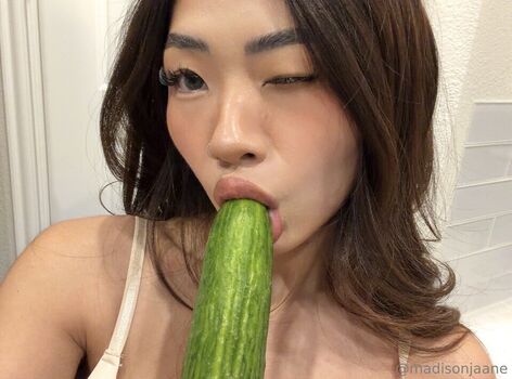 Madisonjaane  page leaked private photo uncensored HD quality