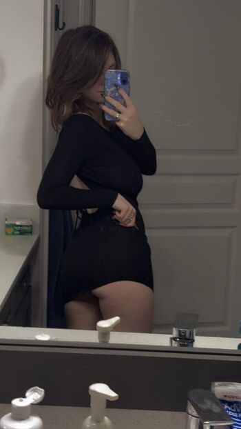 Makomommyvt leaked private photo uncensored HD quality