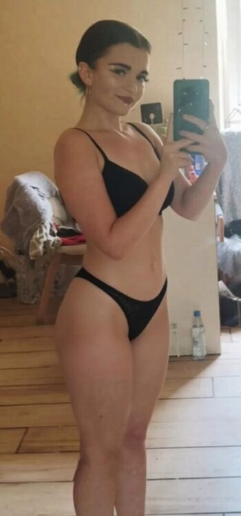 Makoshake  page leaked private photo uncensored HD quality