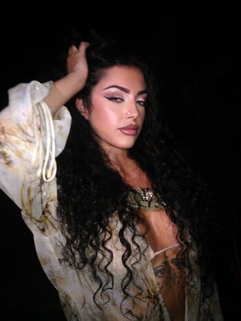 Malu trevejo  page leaked private photo uncensored HD quality