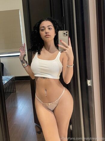 Malu trevejo  page leaked private photo uncensored HD quality