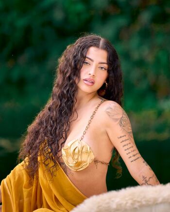 Malu trevejo  page leaked private photo uncensored HD quality