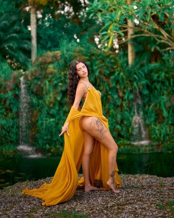 Malu trevejo  page leaked private photo uncensored HD quality