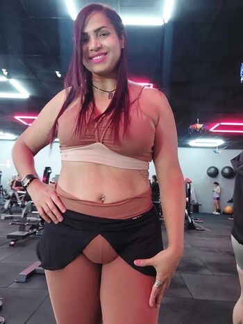 Mature women leaked private photo uncensored HD quality