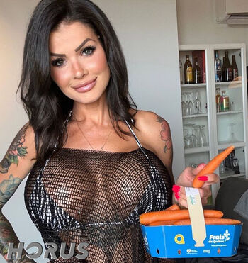 Max la gaspesienne leaked private photo uncensored HD quality