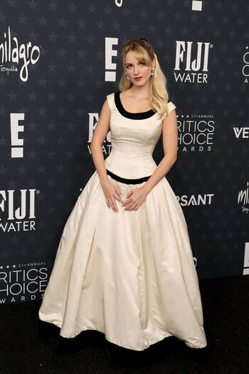 Mckenna grace  page leaked private photo uncensored HD quality