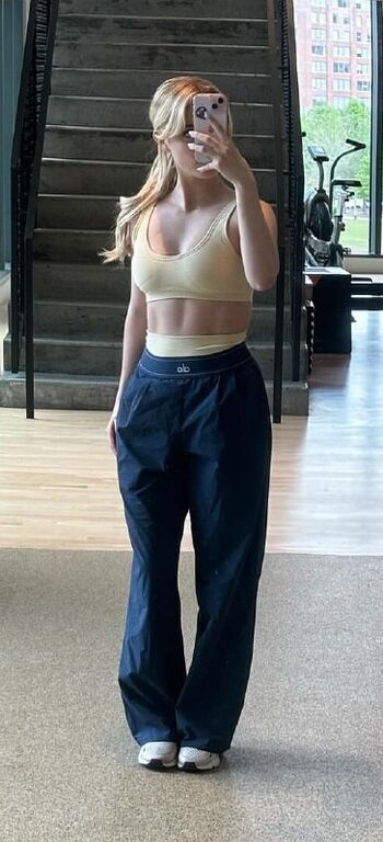 Mckenna grace  page leaked private photo uncensored HD quality