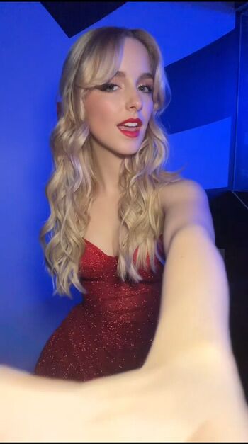 Mckenna grace  page leaked private photo uncensored HD quality