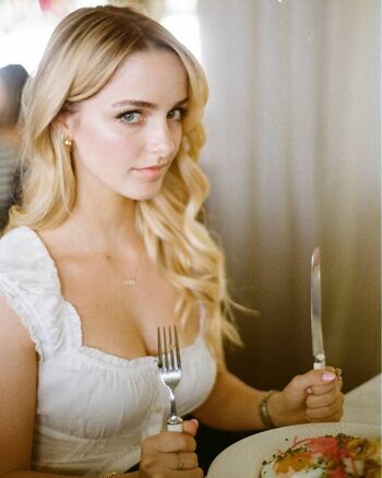 Mckenna grace  page leaked private photo uncensored HD quality