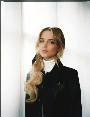 Mckenna grace  page leaked private photo uncensored HD quality