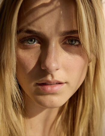 Mckenna grace  page leaked private photo uncensored HD quality